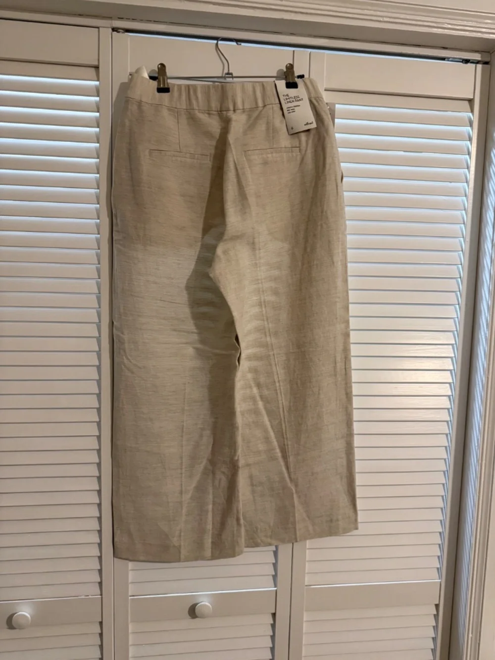 NWT - Aritzia Limitless Wide Cropped Linen Pant